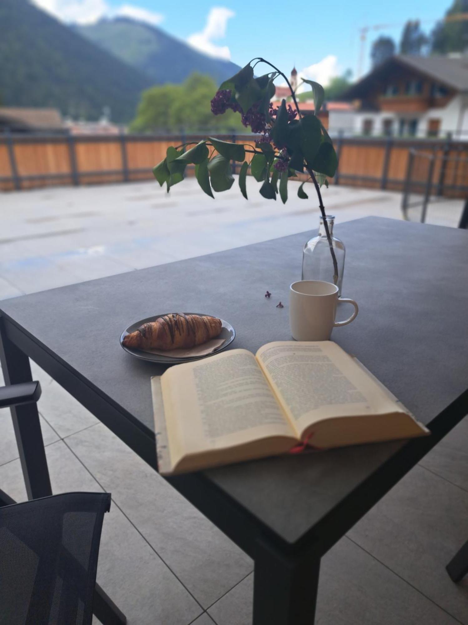 Tyrol Living & Cafe Apartment Nova Levante Luaran gambar